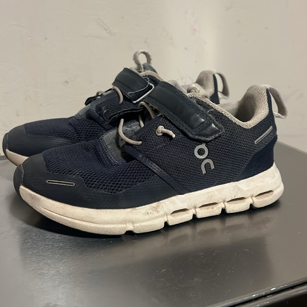 On Running Blue and White Lightweight Sneakers